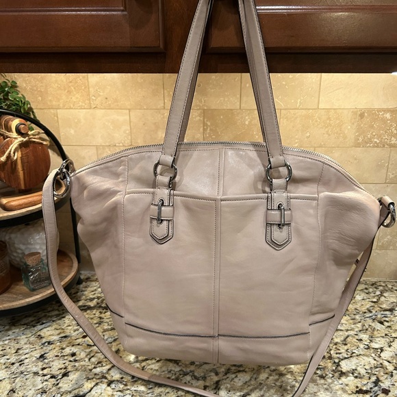 Coach Chelsea Jayden Carry All Light Beige Leather Handles & Shoulder Strap - Picture 2 of 10